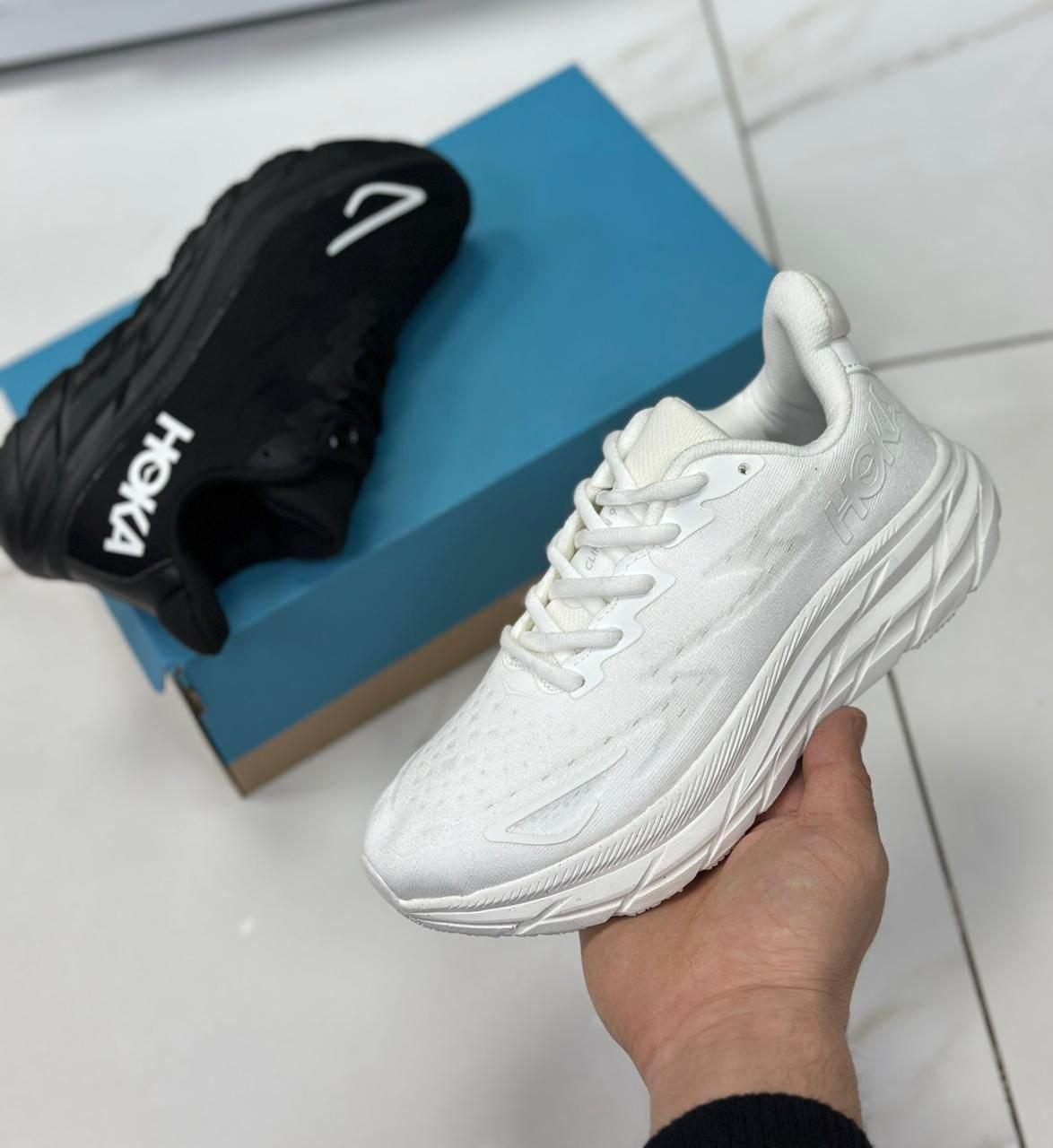 фото весенние женские кроссовки оптом