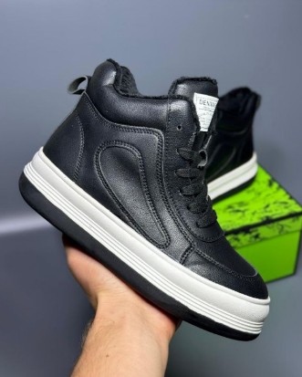 фото весенние женские кроссовки оптом