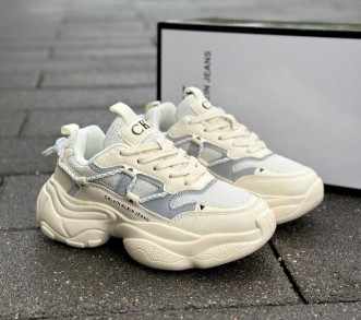 фото весенние женские кроссовки оптом