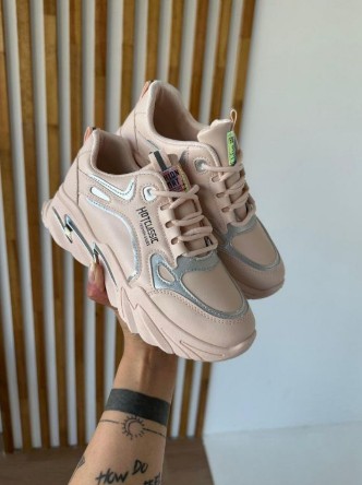 фото весенние женские кроссовки оптом