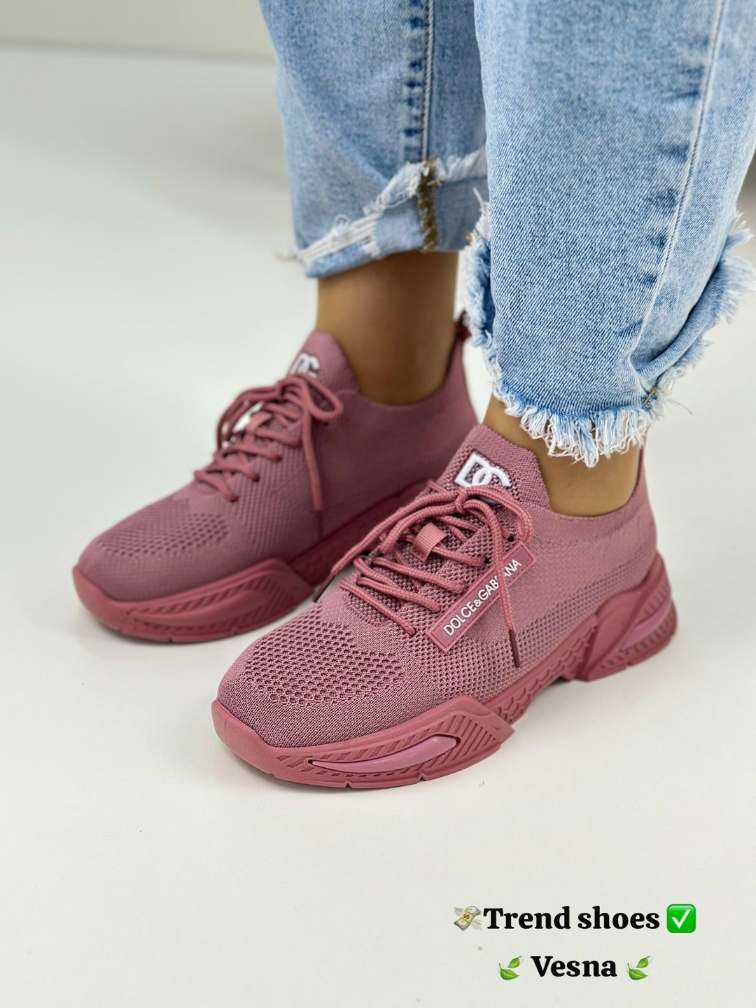 фото весенние женские кроссовки оптом