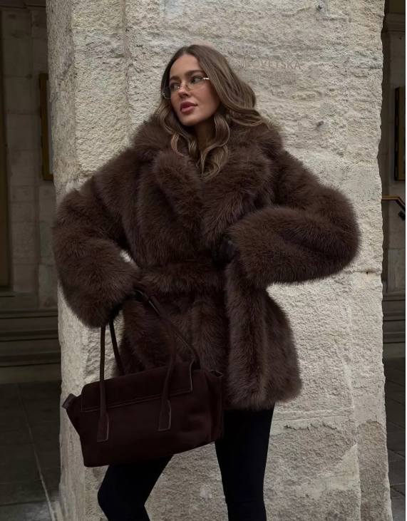 картинка Шуба от магазина Одежда+