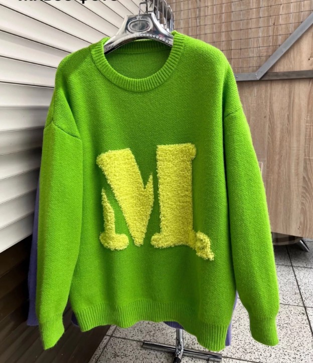 картинка Свитер от магазина Одежда+