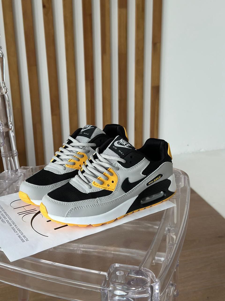 фото весенние женские кроссовки оптом