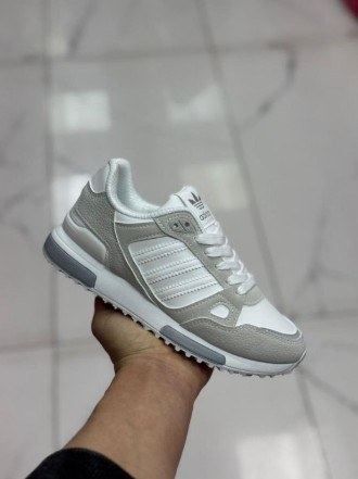 фото весенние женские кроссовки оптом