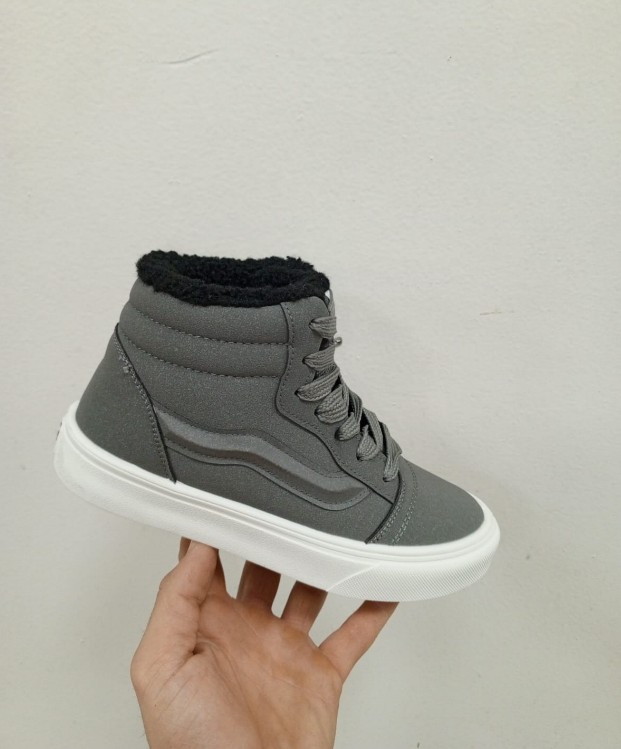 фото зимние женские кроссовки оптом с доставкой