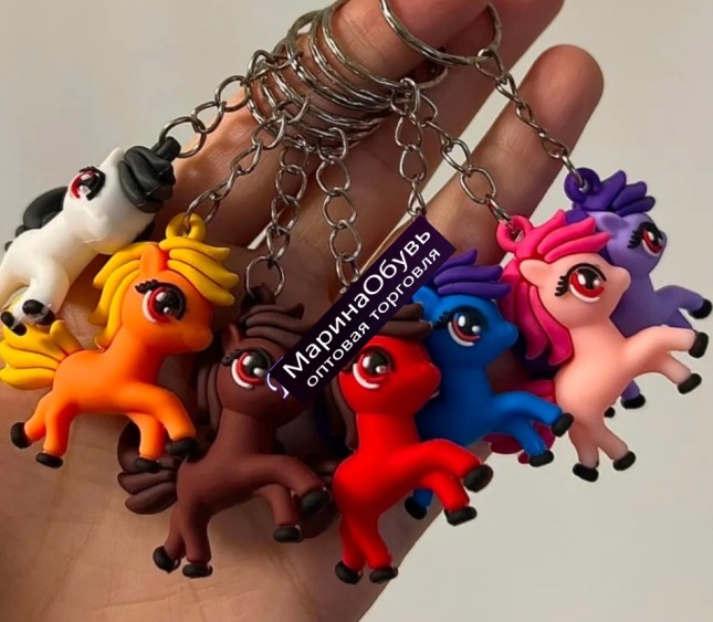 картинка Брелок 2026 силикон от магазина Одежда+