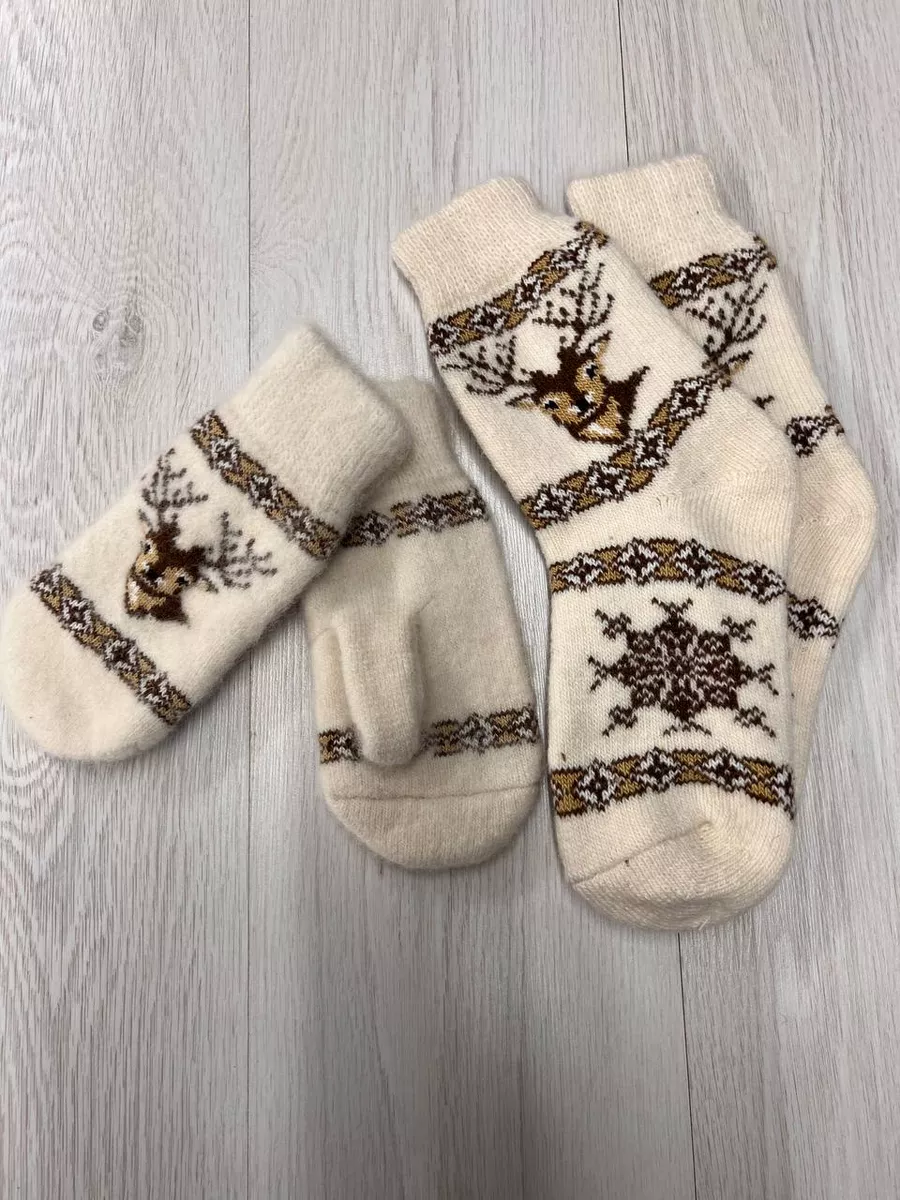 картинка Варежки зимние с носками подарочный комплект от магазина Одежда+