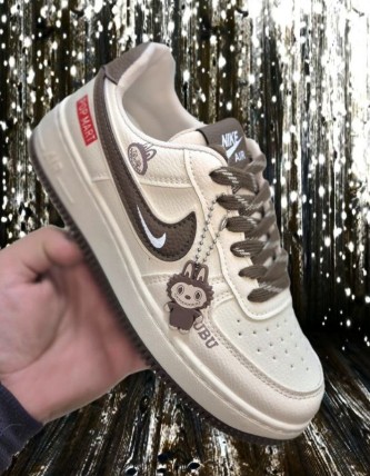 фото весенние женские кроссовки оптом