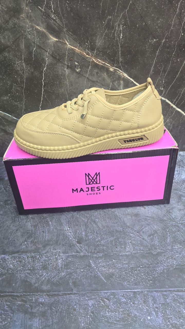 фото весенние женские кроссовки оптом