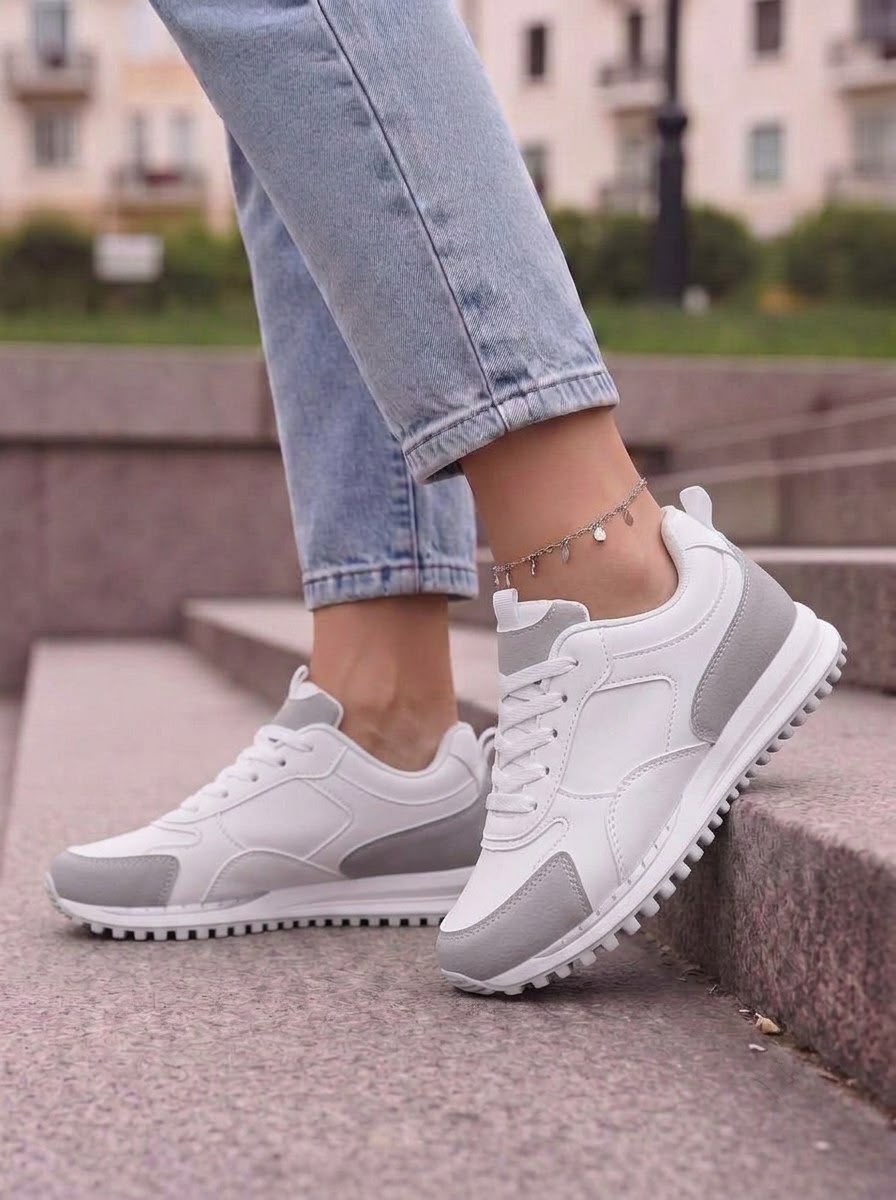 фото Женские осенние кроссовки с удобной подошвой 925164 оптом на лето для мужчин