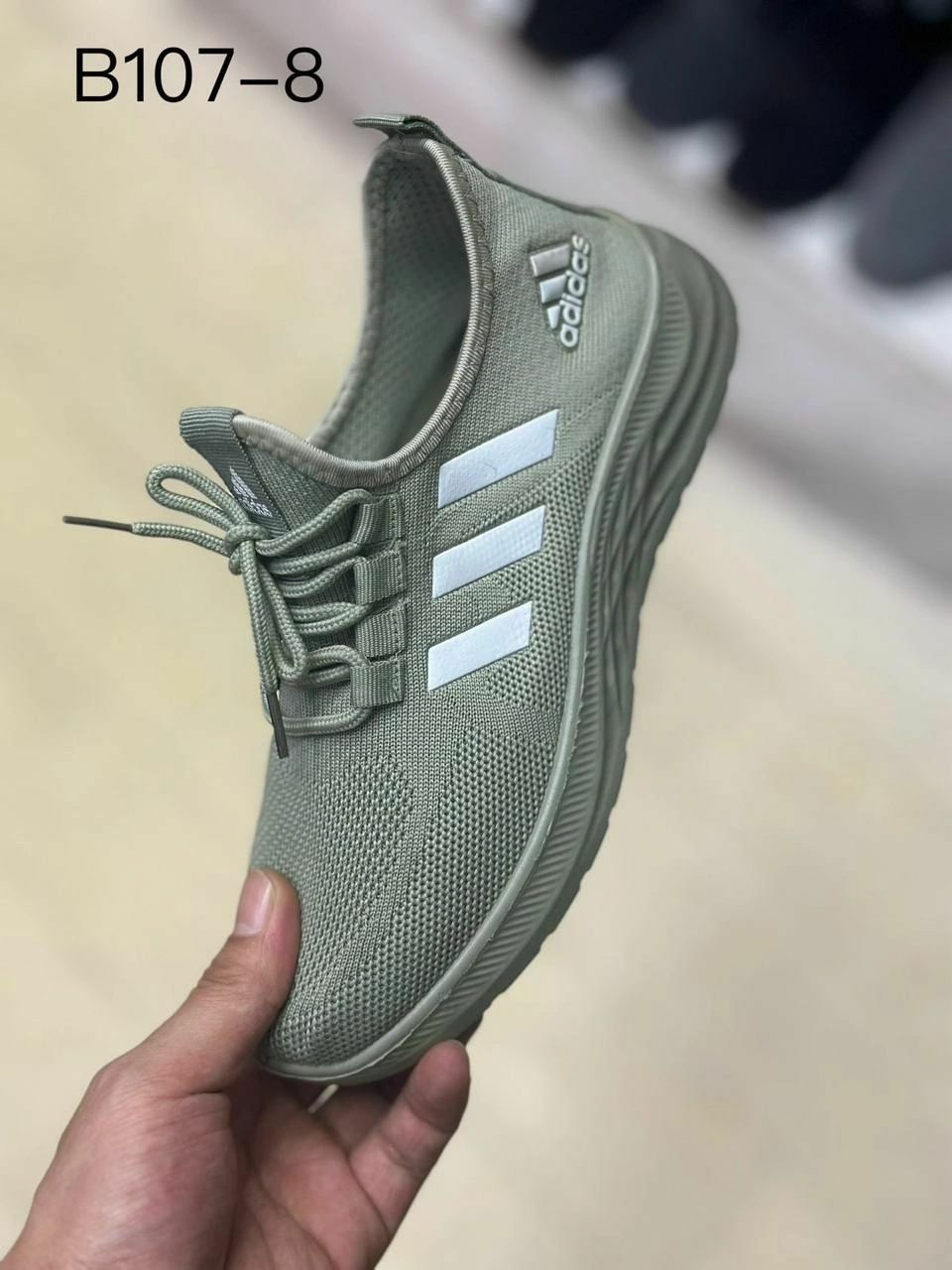 фото летние женские кроссовки оптом