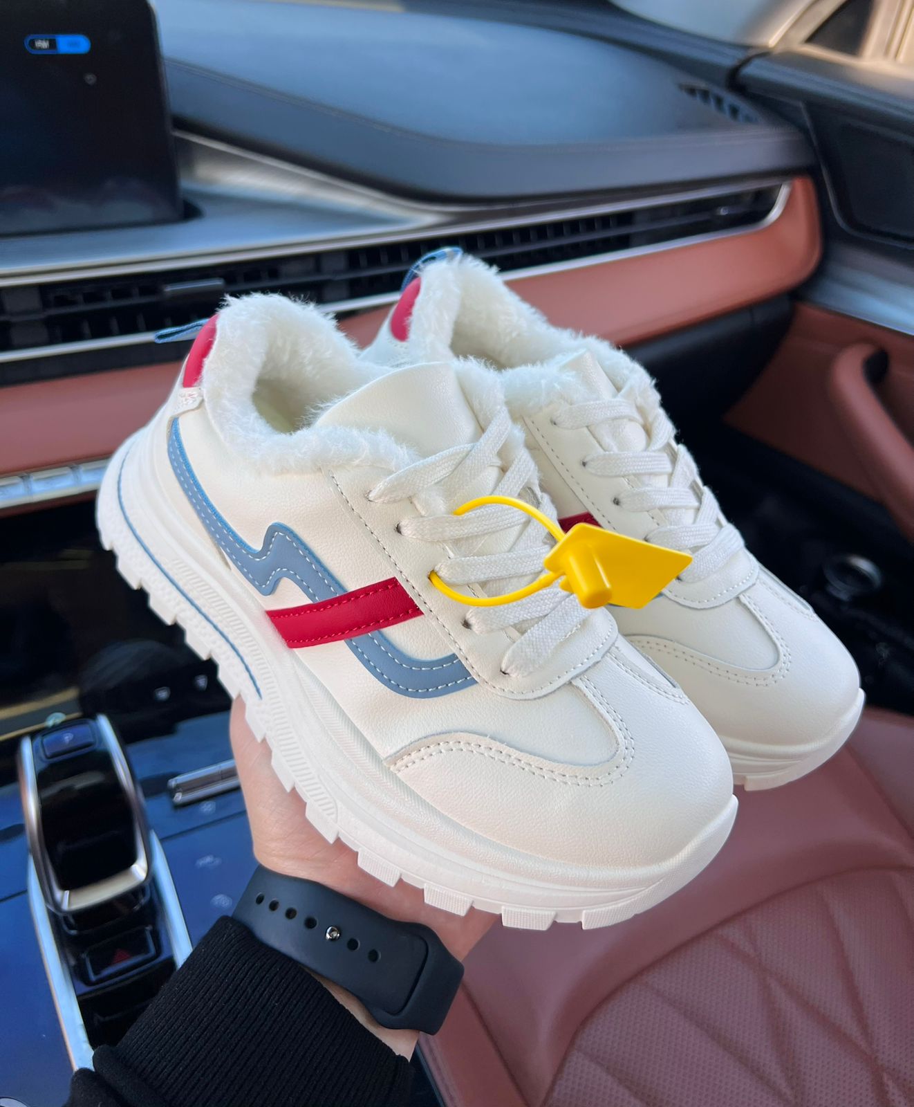 фото зимние женские кроссовки оптом с доставкой