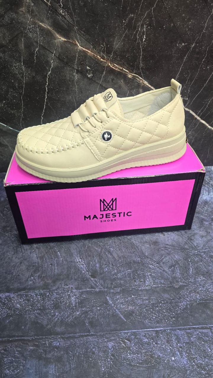 фото весенние женские кроссовки оптом