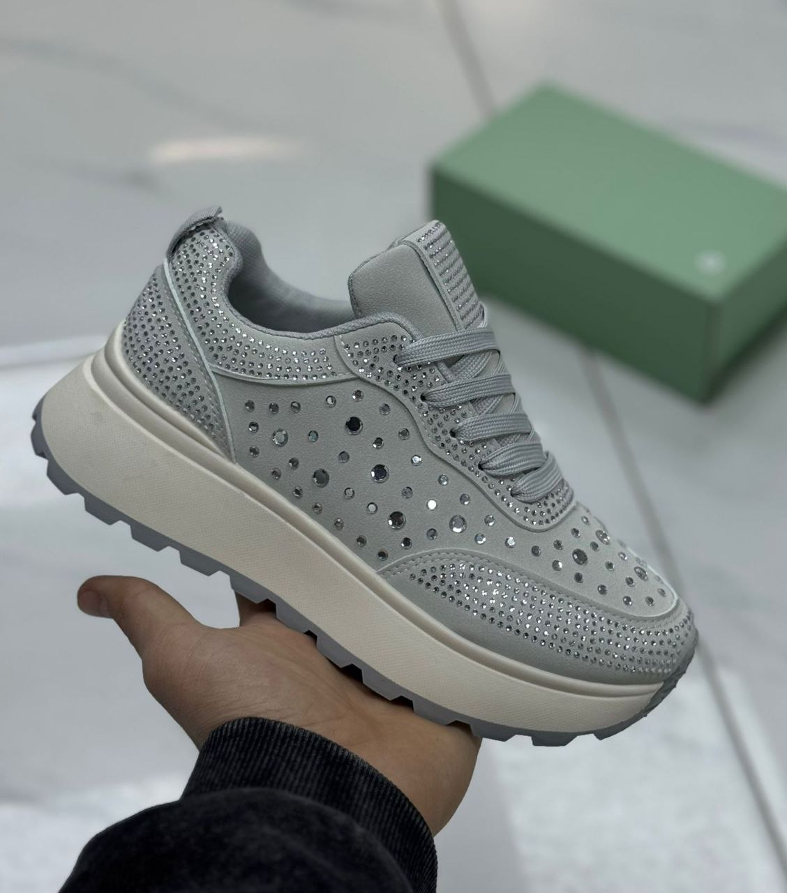 фото весенние женские кроссовки оптом