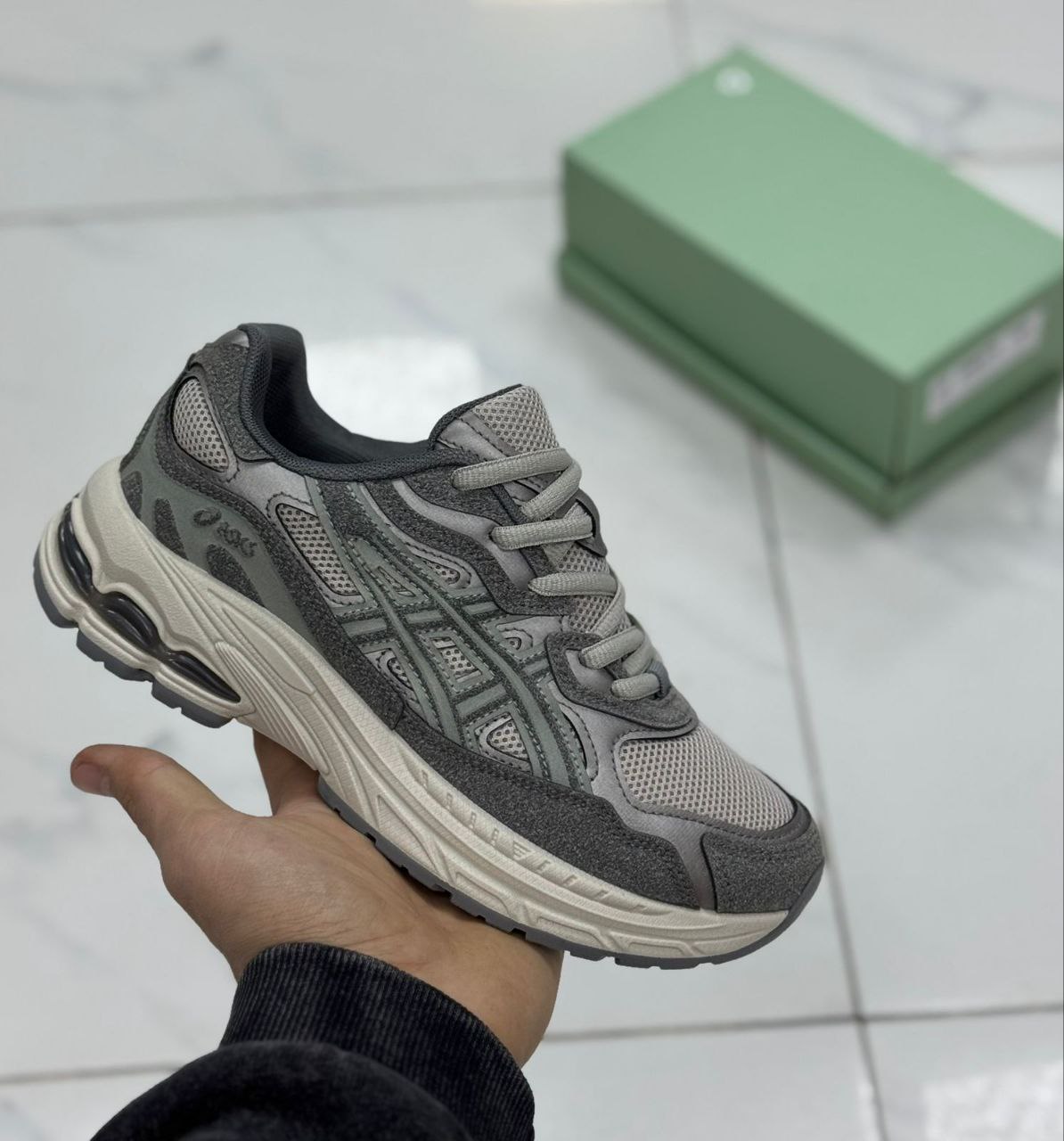 фото весенние женские кроссовки оптом