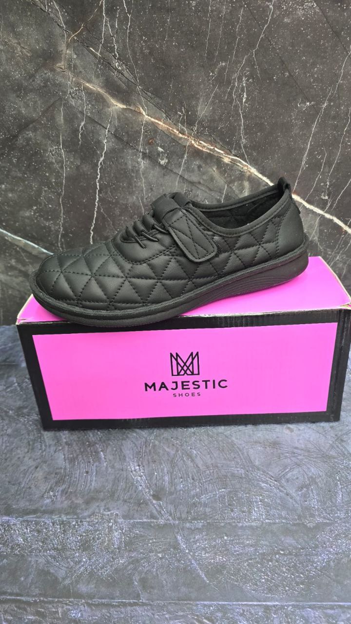 фото весенние женские кроссовки оптом