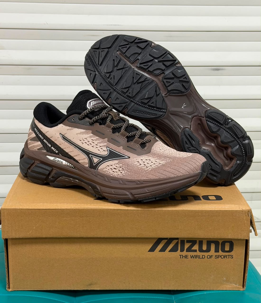 фото мужские кроссовки mizuno 863401 оптом