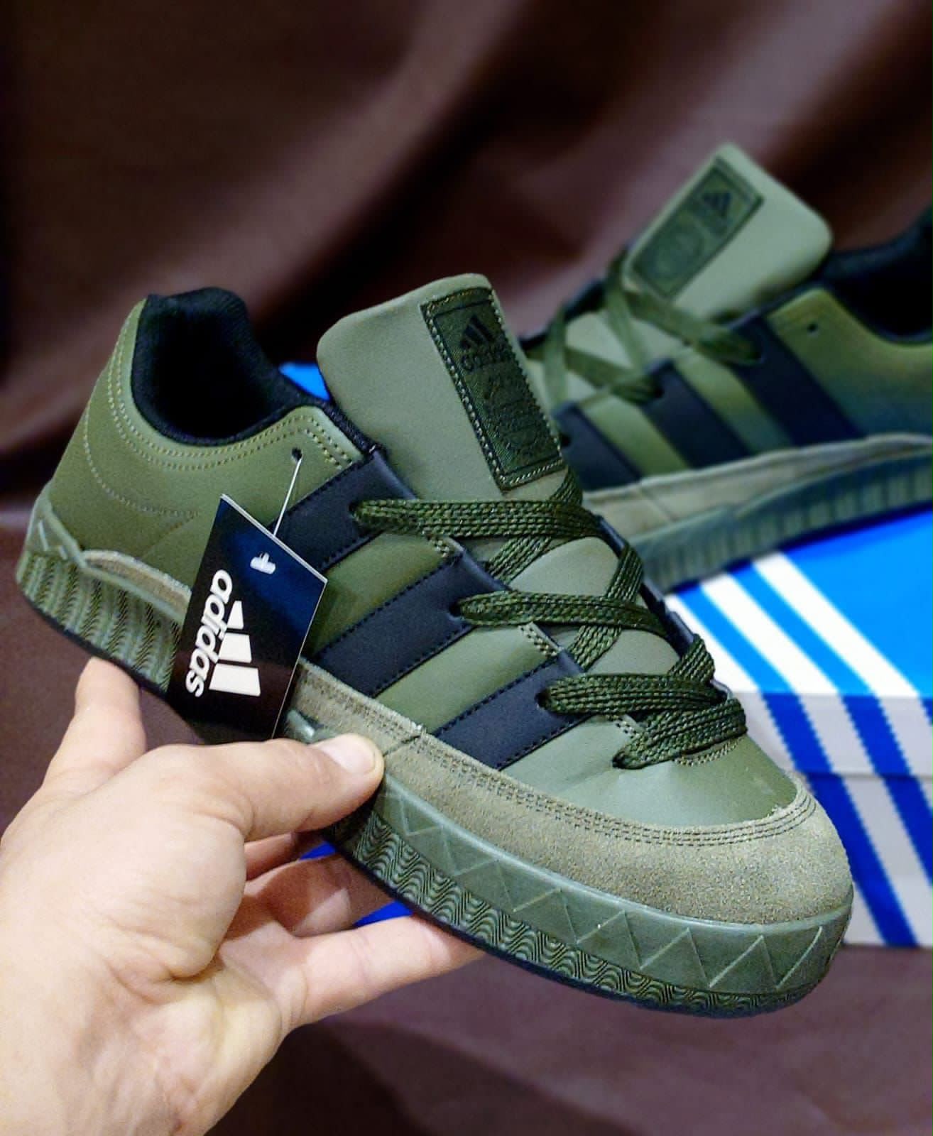 фото мужские осенние кроссовки adidas 269308 оптом