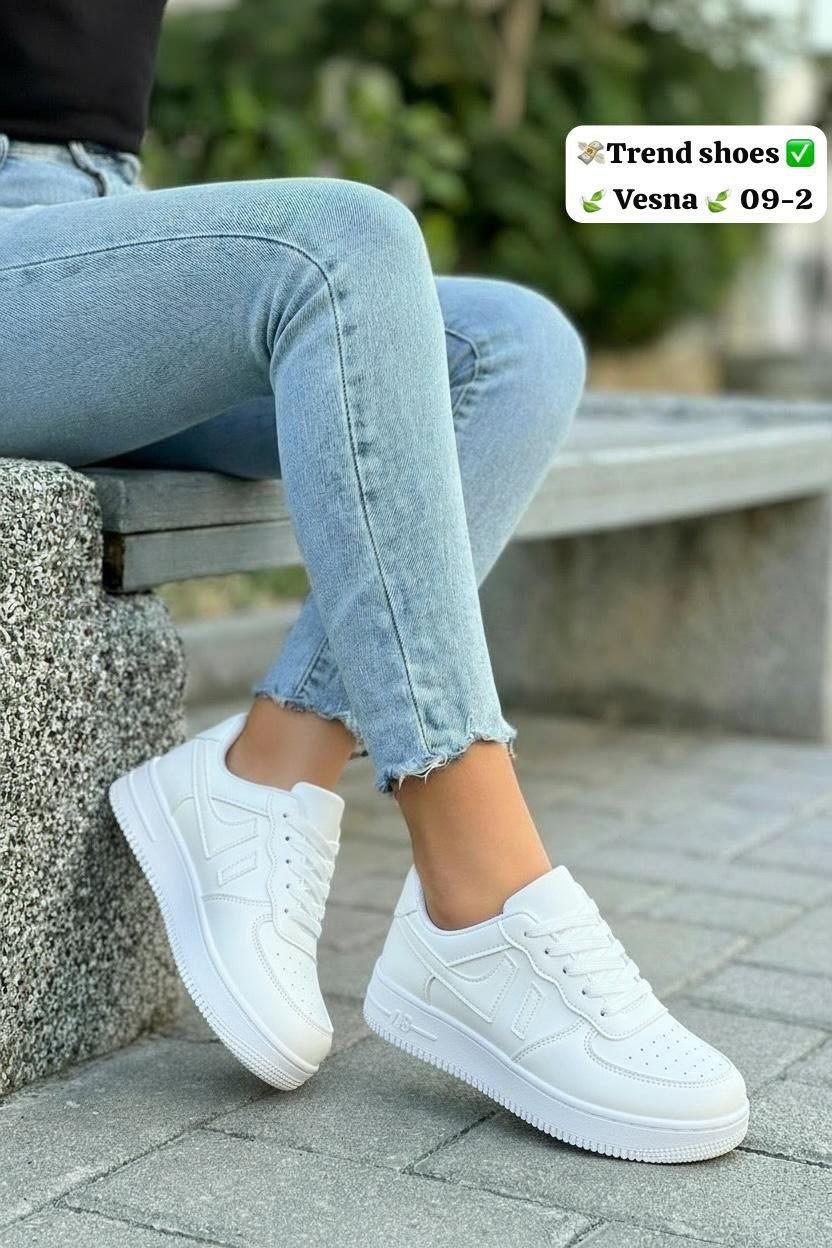 фото весенние женские кроссовки оптом