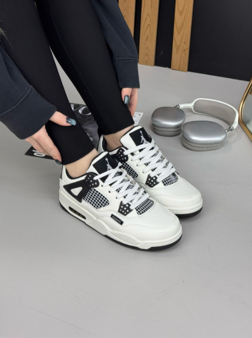 фото весенние женские кроссовки оптом