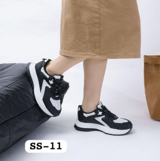 фото весенние женские кроссовки оптом