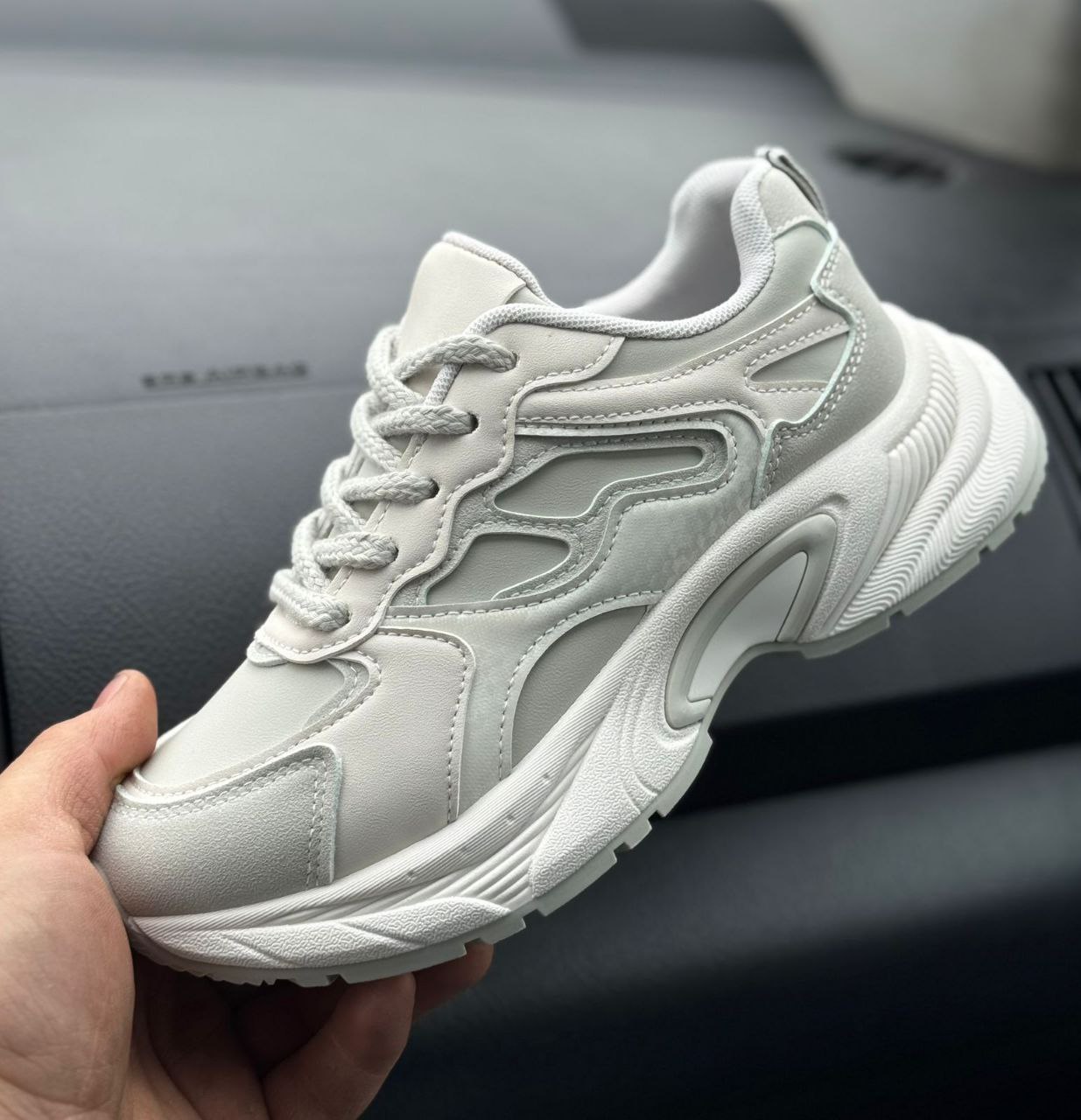 фото весенние женские кроссовки оптом