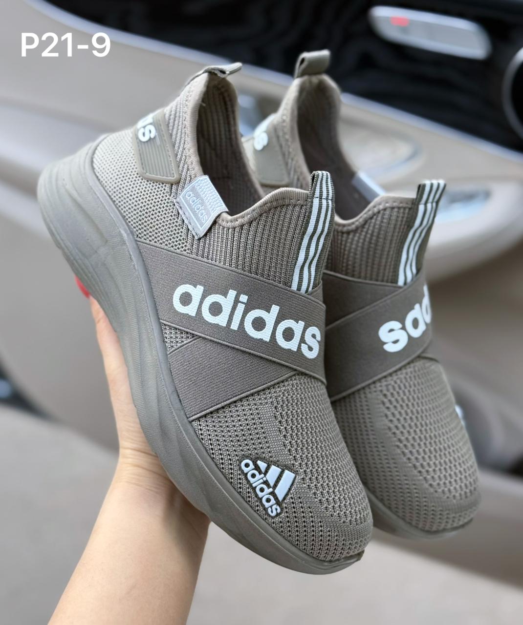 фото женские черные кроссовки adidas 902130 оптом