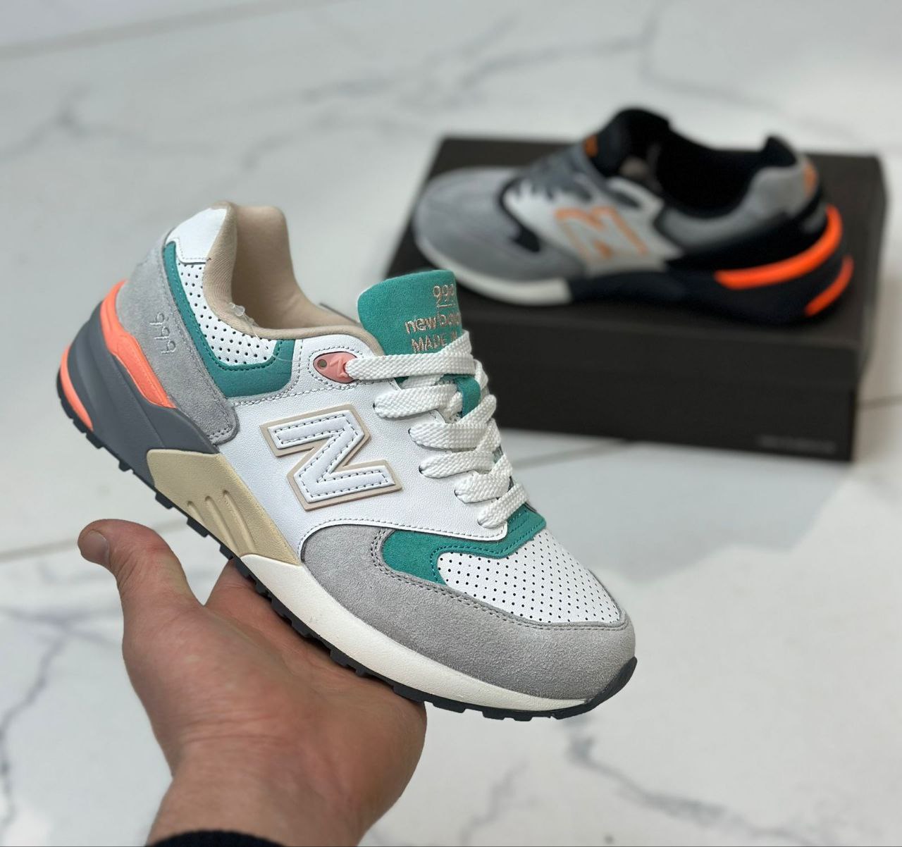 фото весенние женские кроссовки оптом