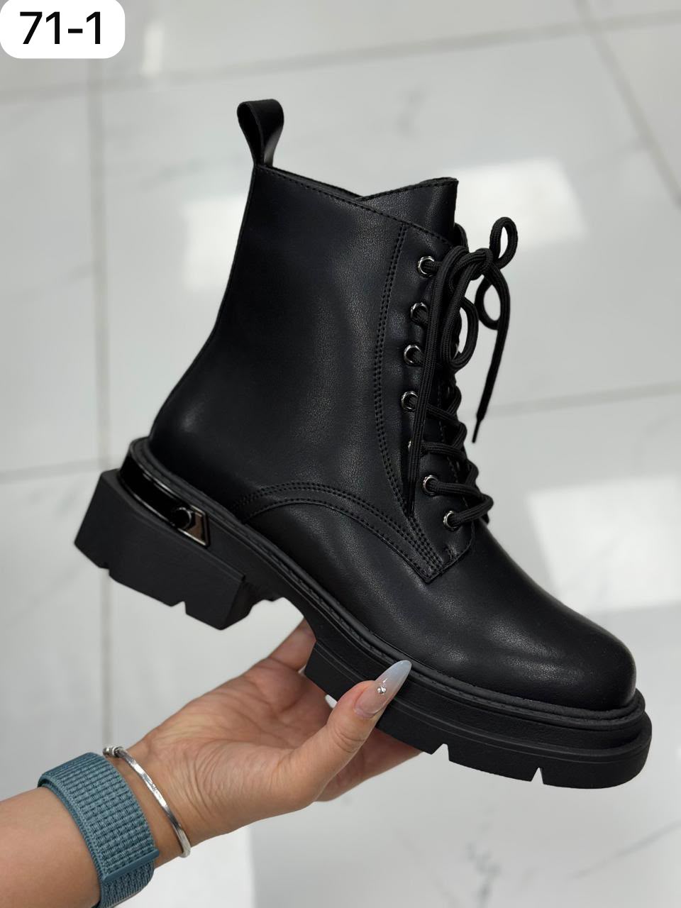 фото женские зимние ботинки на платформе с декоративной пряжкой 998544 оптом от производителя