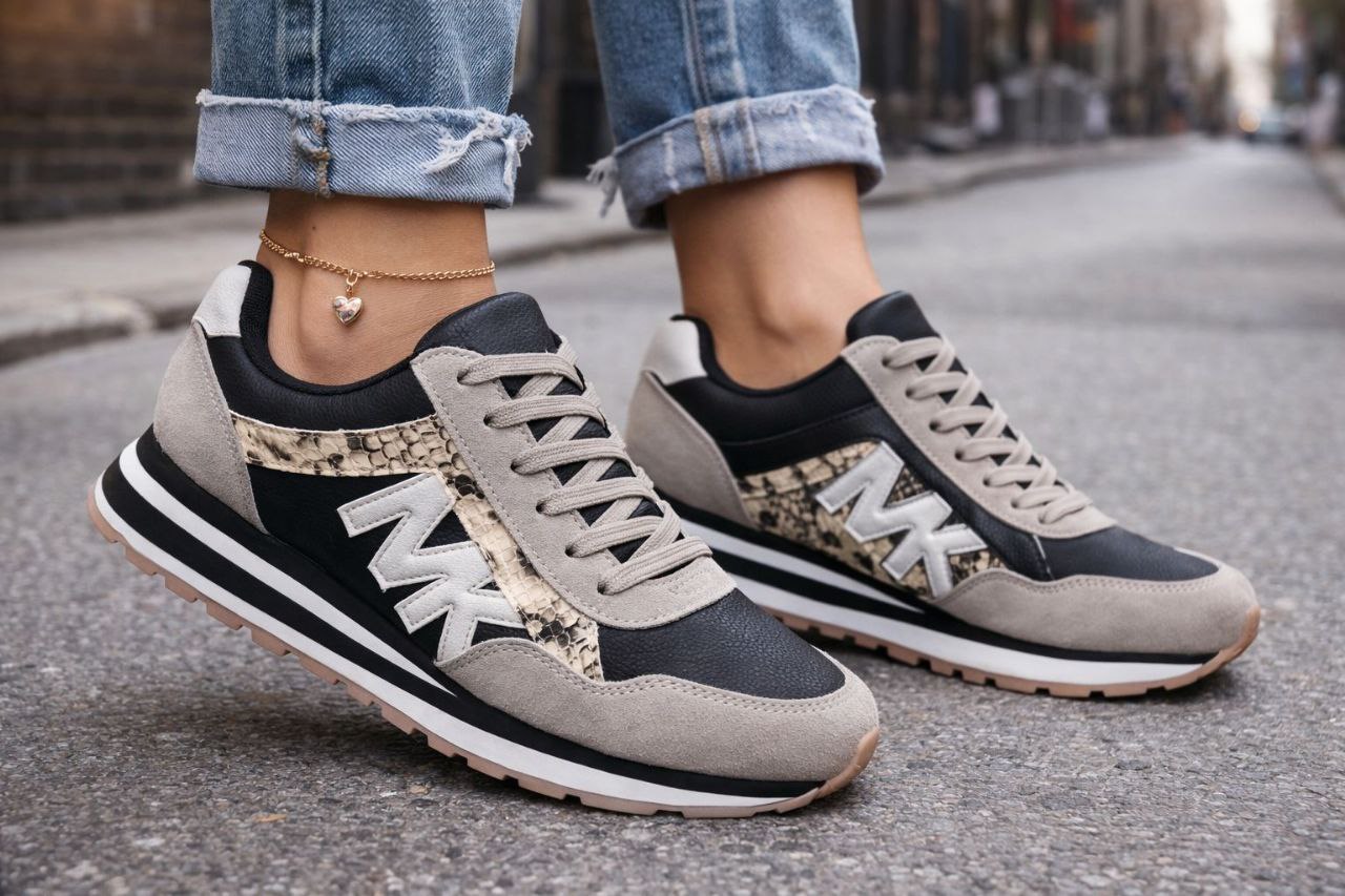 фото весенние женские кроссовки оптом