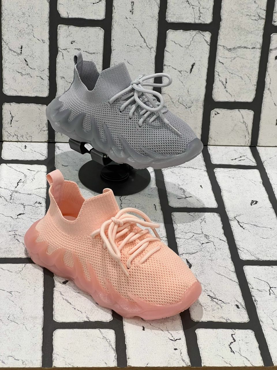 фото летние кроссовки для девочек оптом