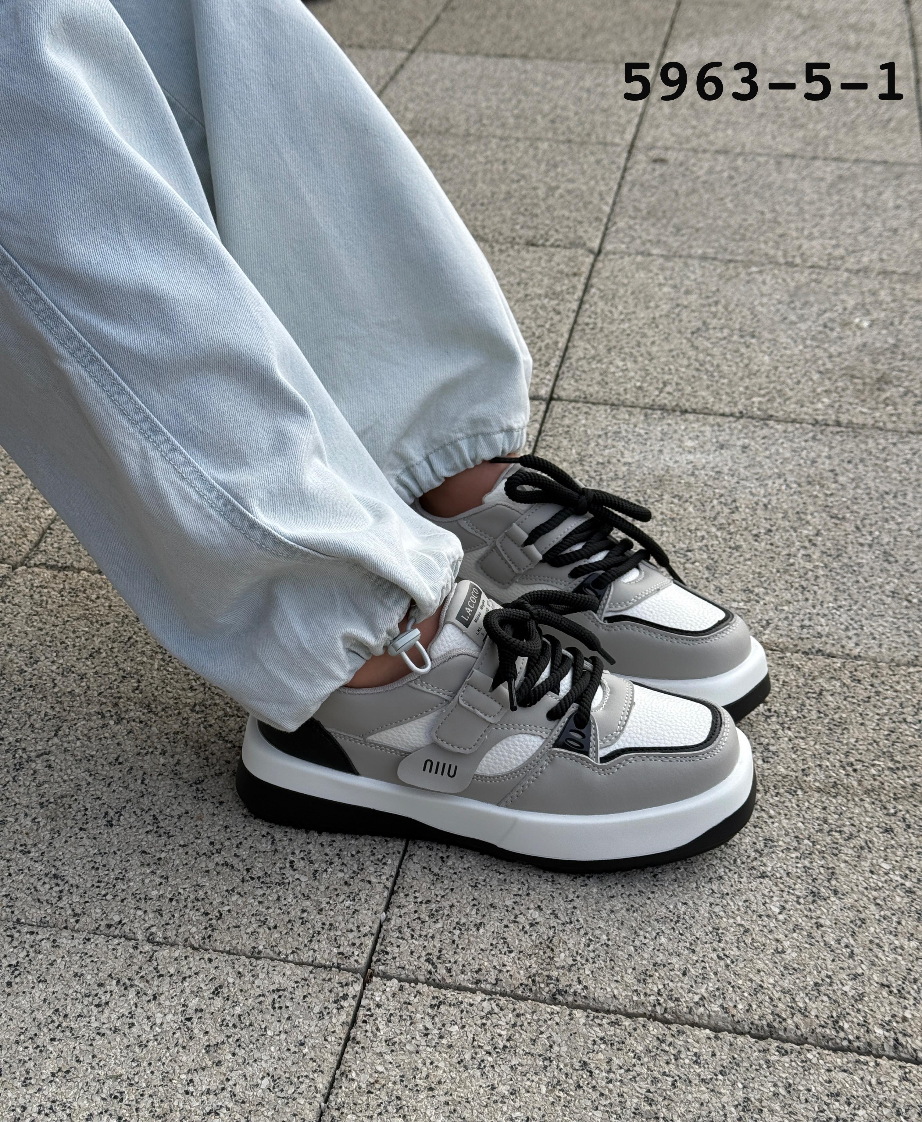 фото весенние кроссовки для девочек оптом