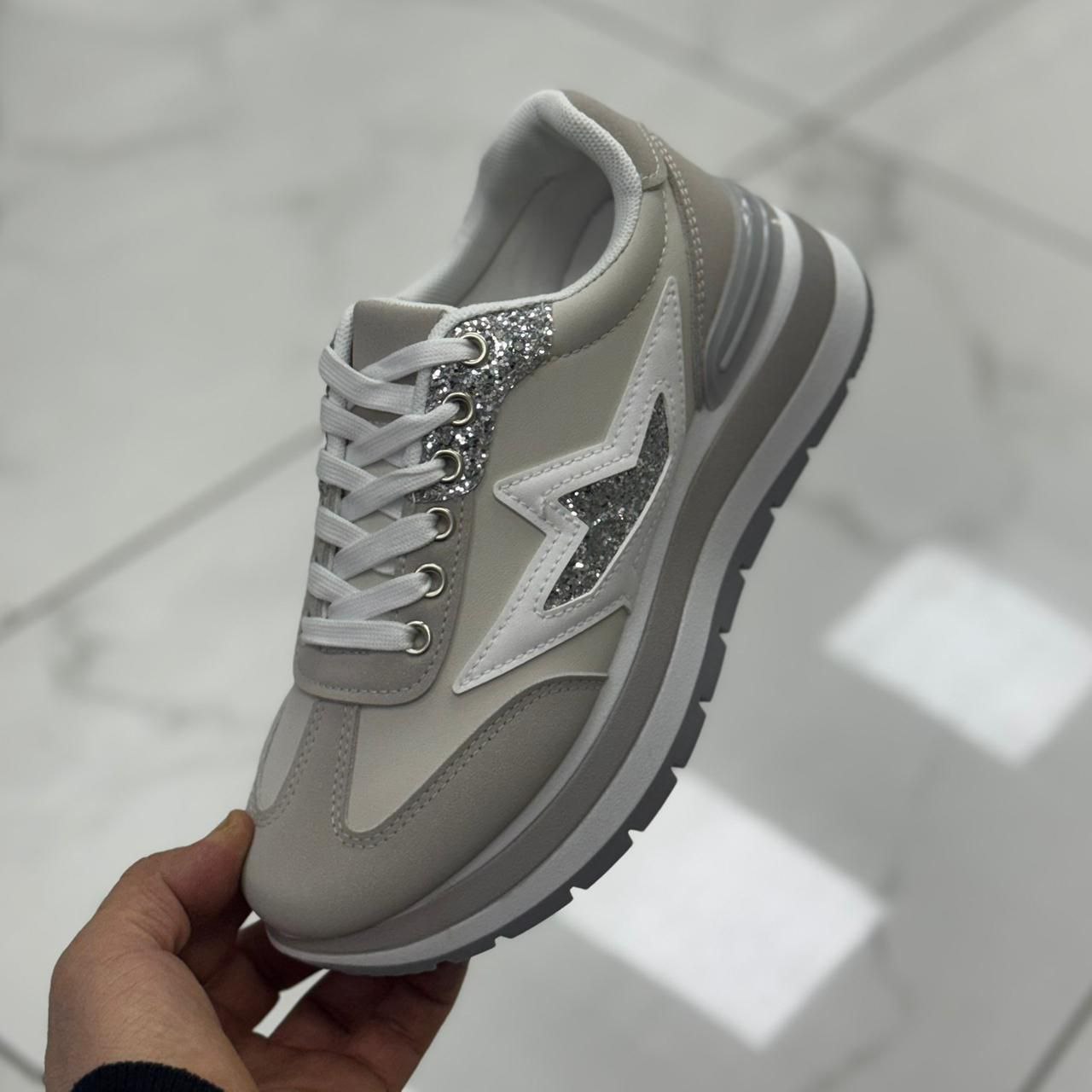 фото весенние женские кроссовки оптом