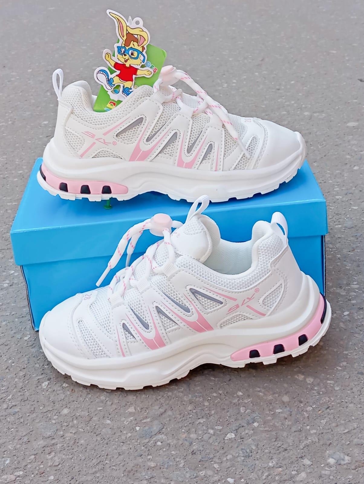 фото весенние кроссовки для девочек оптом