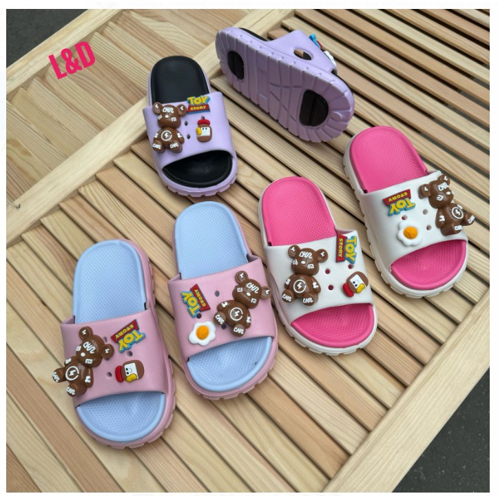 картинка Без выбора цвета летние тапочки для девочек от магазина Одежда+