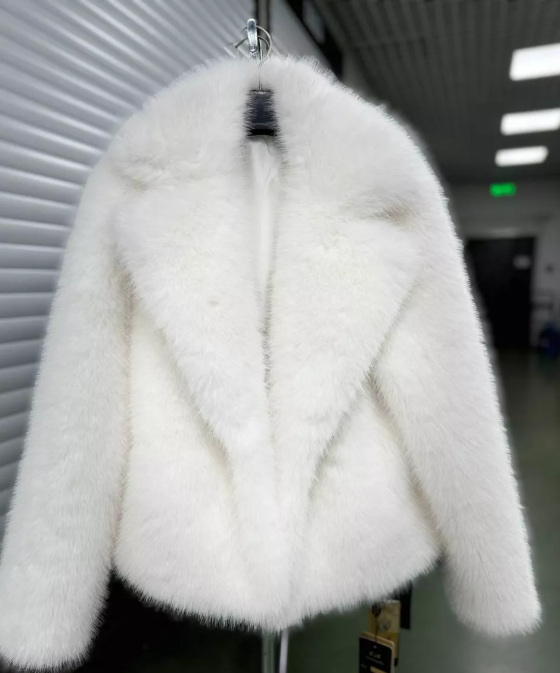 картинка Шуба от магазина Одежда+