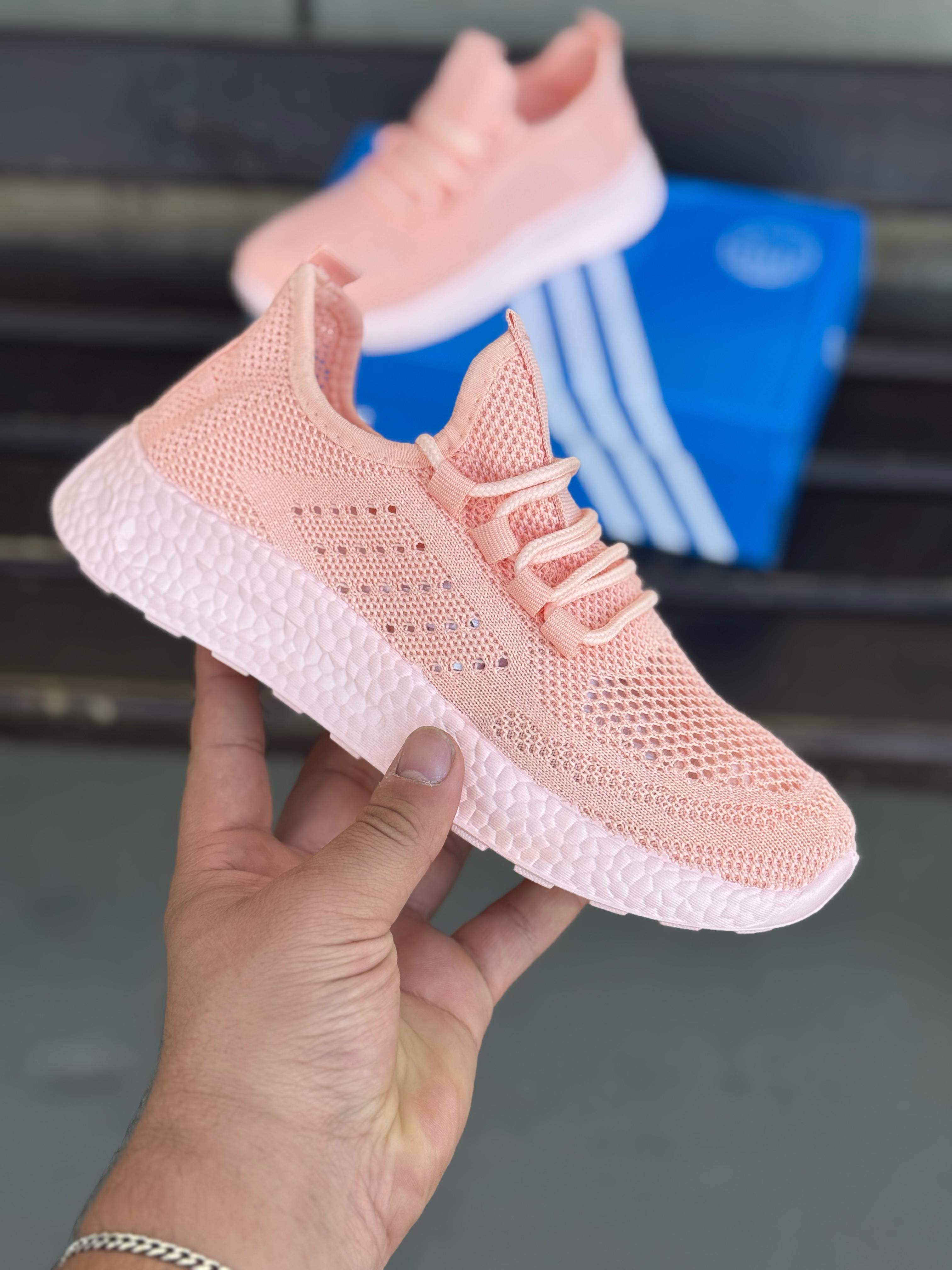 фото летние женские кроссовки оптом