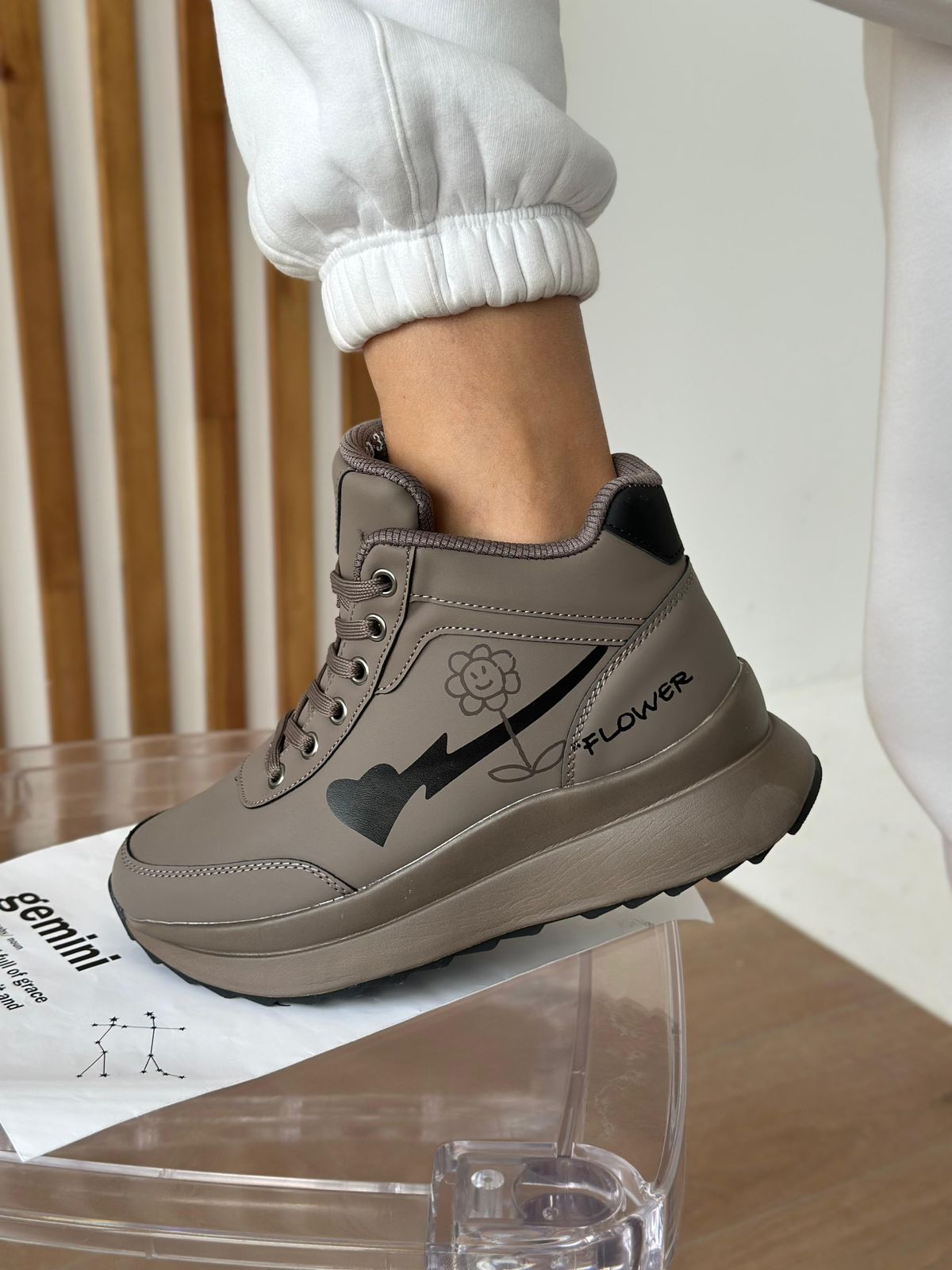 фото зимние женские кроссовки оптом с доставкой