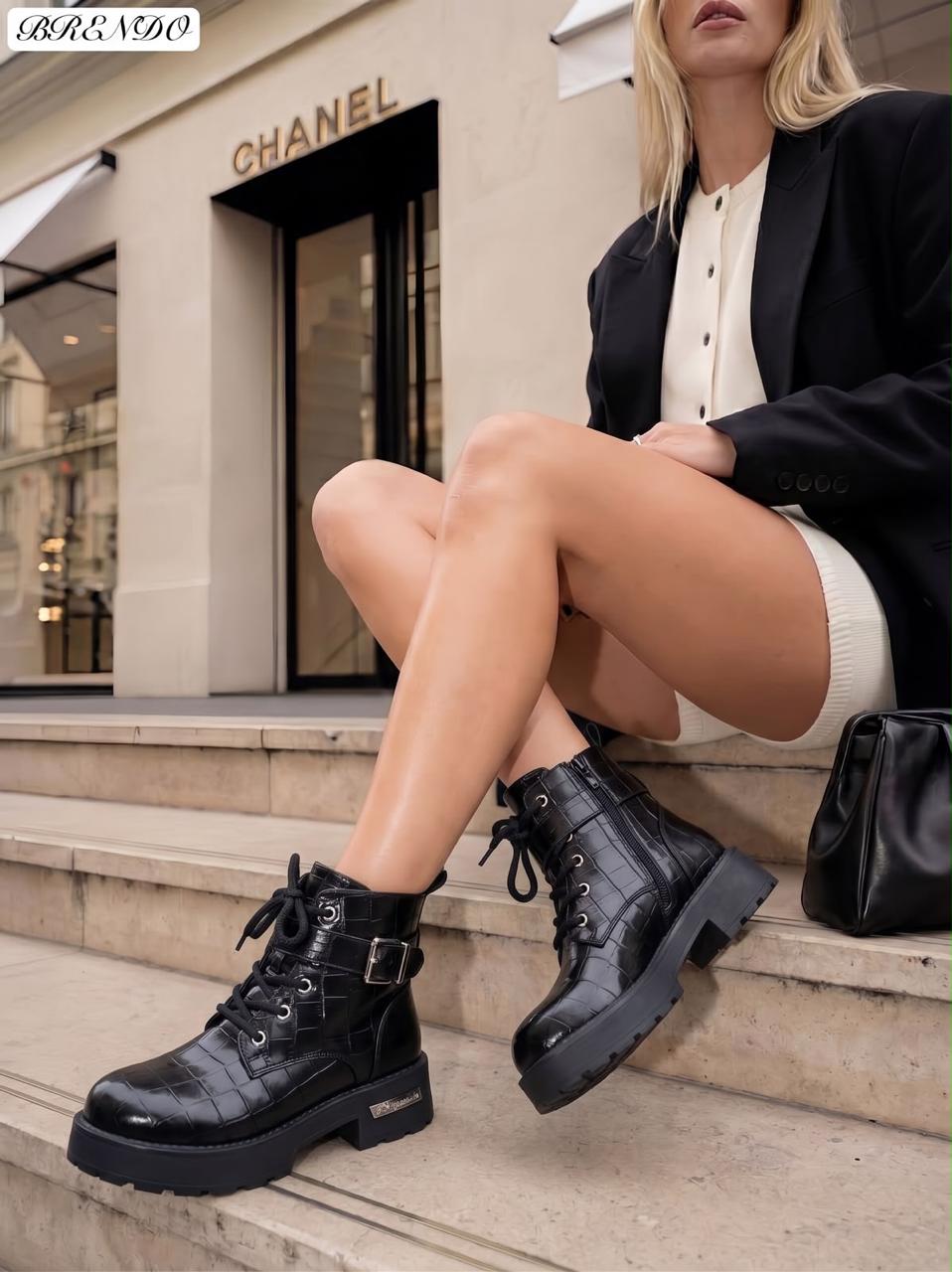 фото женские зимние ботинки на массивной подошве 486134 оптом от производителя