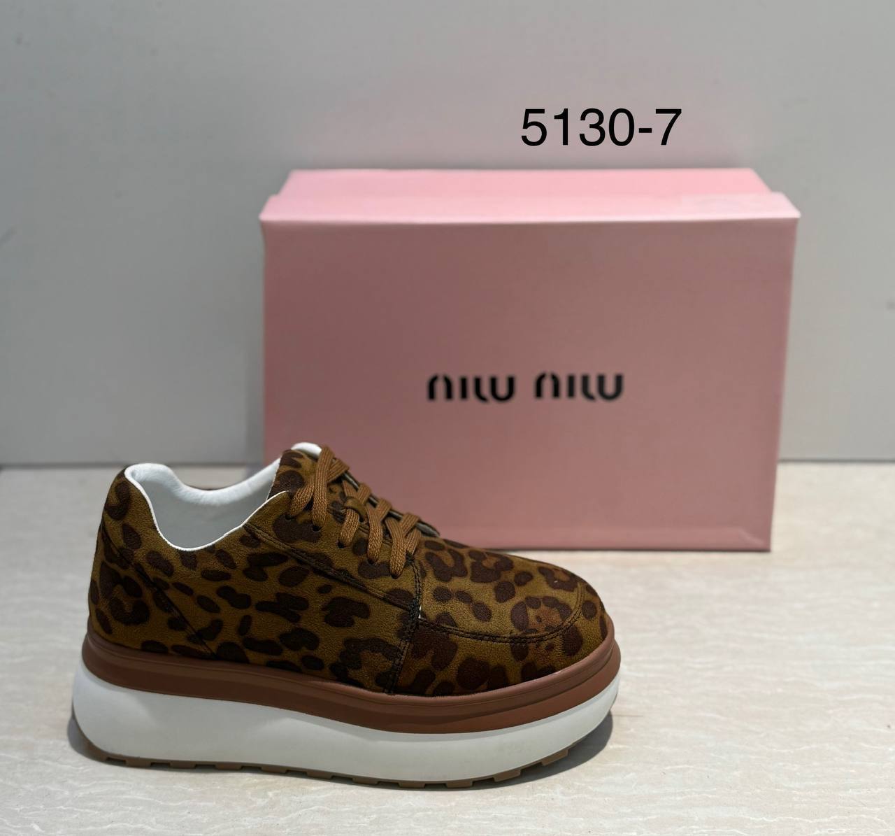 фото весенние женские кроссовки оптом