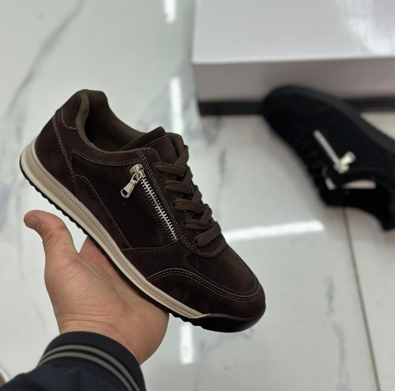 фото весенние женские кроссовки оптом