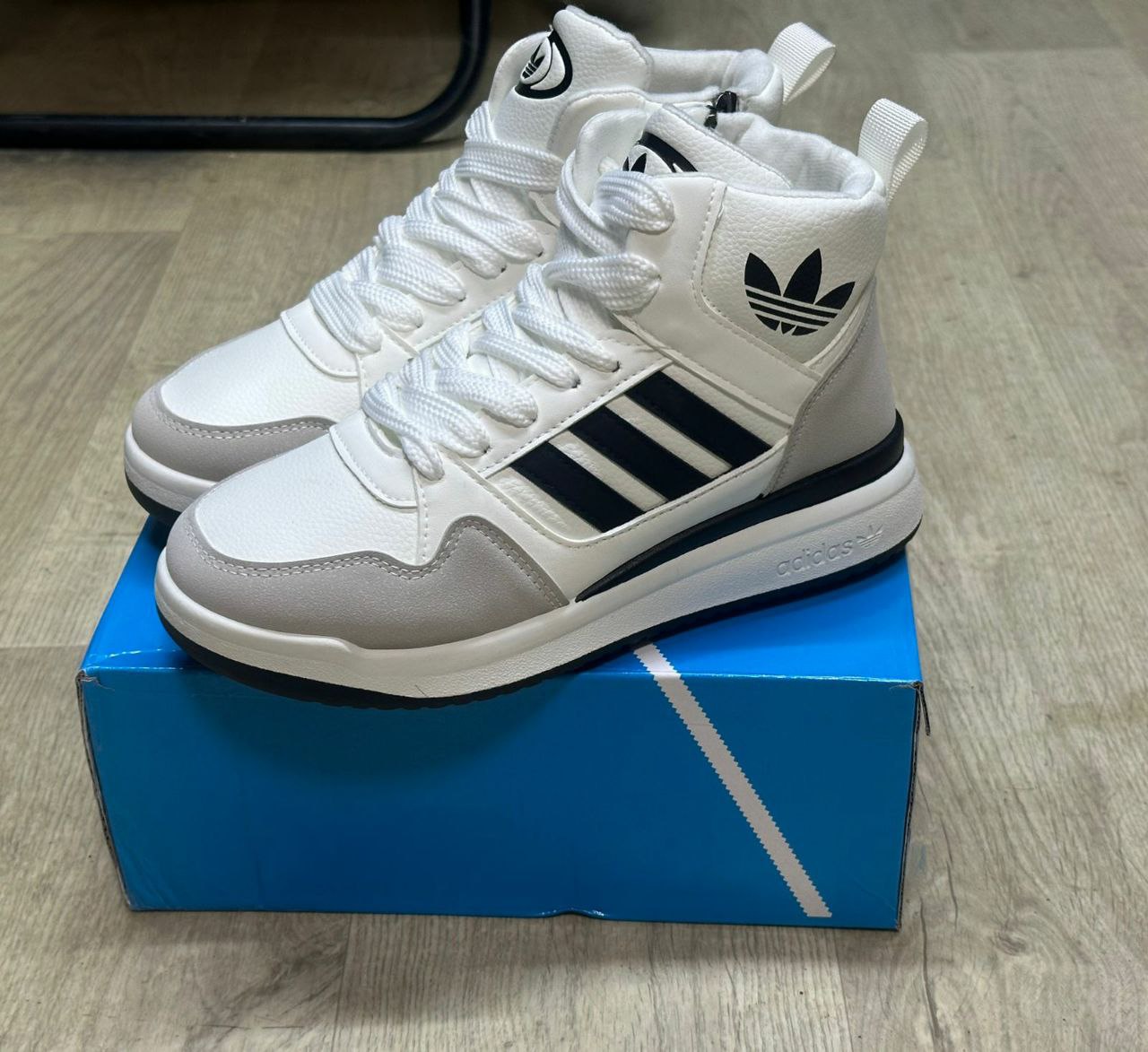 фото зимние женские кроссовки оптом с доставкой