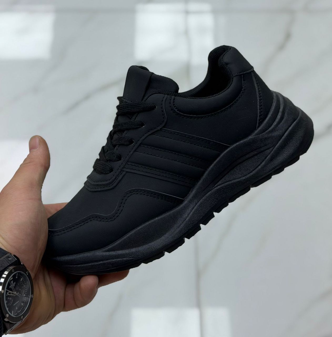 фото весенние женские кроссовки оптом