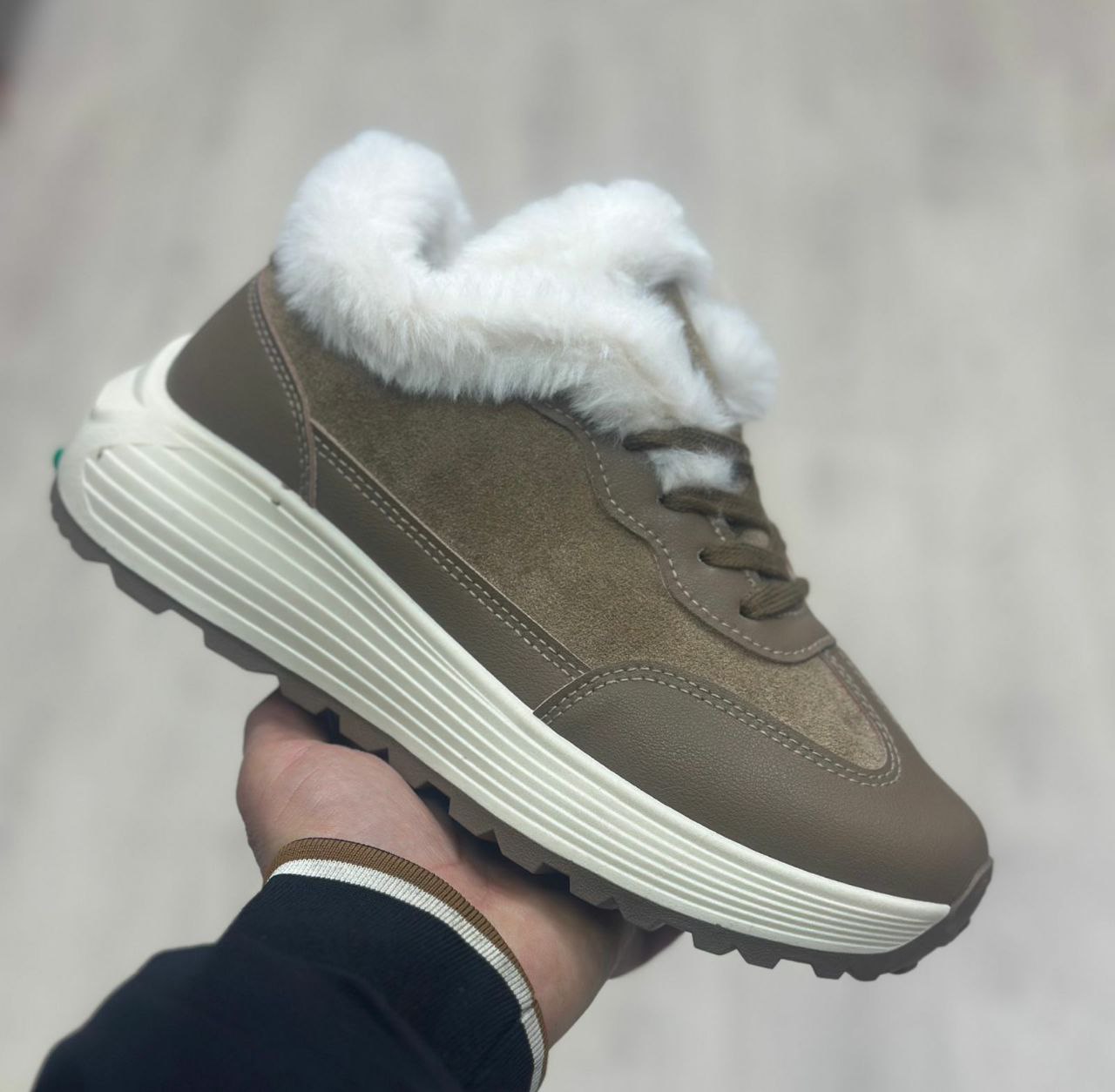 фото зимние женские кроссовки оптом с доставкой