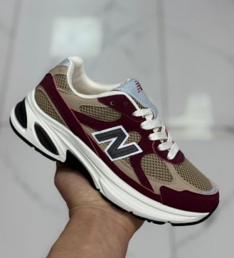 фото весенние женские кроссовки оптом