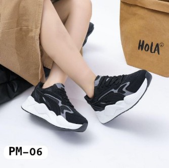 фото весенние женские кроссовки оптом