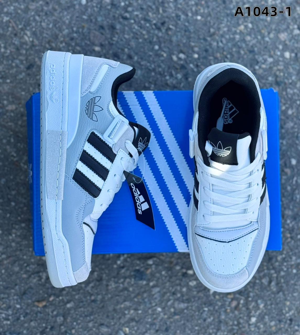 фото Мужские весенние кроссовки Adidas 304967 оптом с доставкой