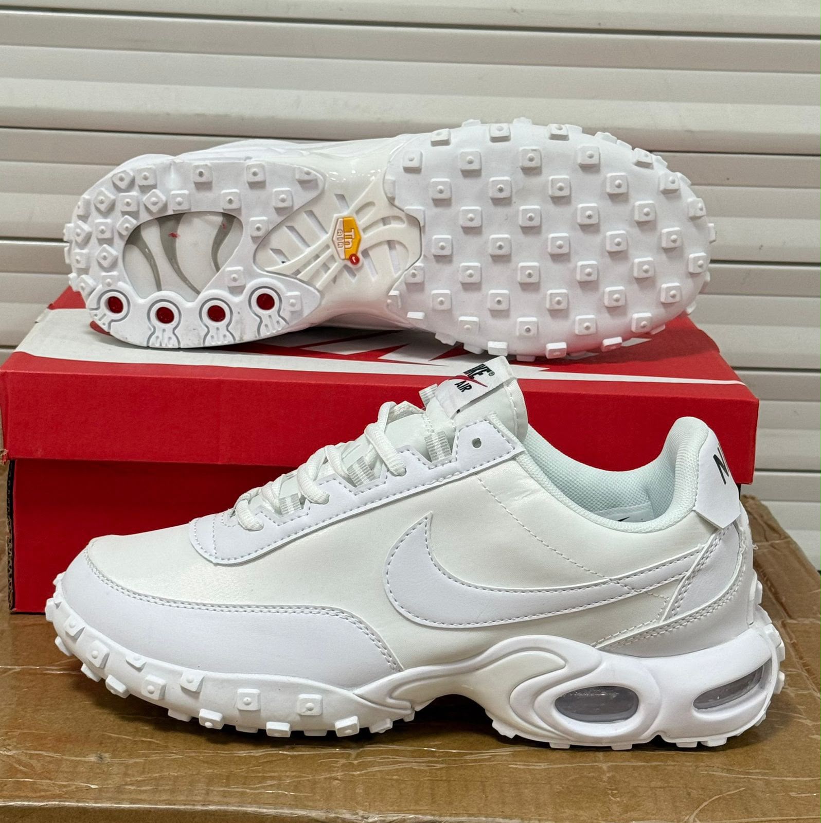фото Мужские белые кроссовки Nike 398547 оптом с доставкой
