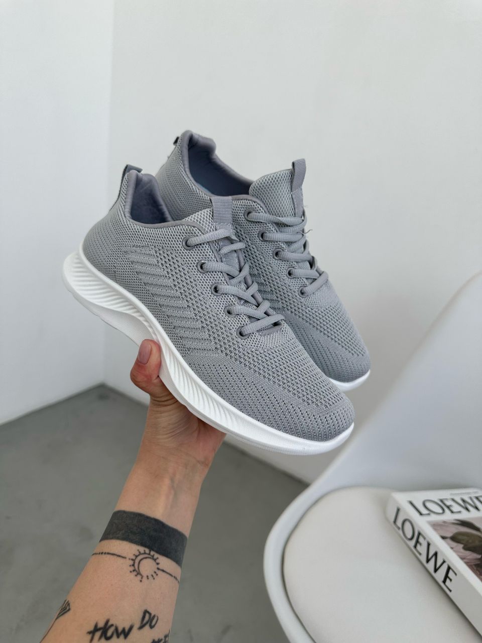 фото весенние женские кроссовки оптом